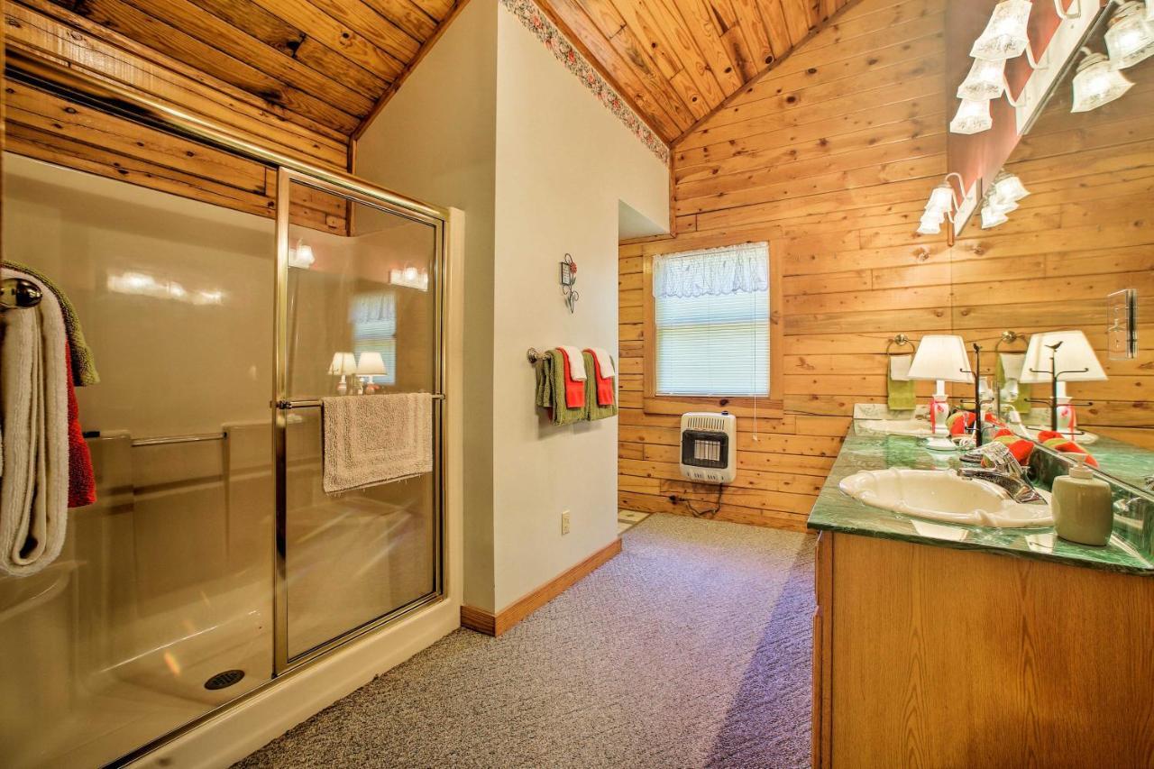 Eureka Springs Studio With Deck, Views And Bbq! المظهر الخارجي الصورة